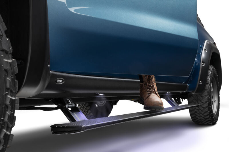 AMP Research 22-23 Chevy/GMC Silverado/Sierra 1500 & 2024 2500/3500HD Double/CC PowerStep Xtreme - 78255-01A
