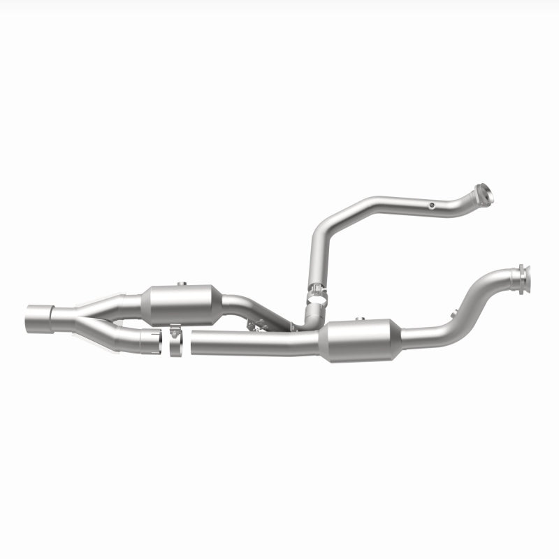 Magnaflow 15-16 Ram 2500 6.4L California Grade CARB Compliant DF Catalytic Converter - 5551513