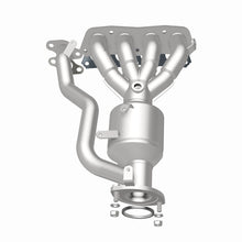 Load image into Gallery viewer, MagnaFlow 18-19 Toyota Camry 2.5L Direct-Fit Catalytic Converter - 22-258