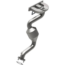 Load image into Gallery viewer, MagnaFlow DF Catalytic Conv BMW 99-00 323 2.5L / 99-00 328 2.8L / 99-00 Z3 2.5L/2.8L California - 452175