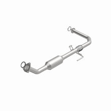 Load image into Gallery viewer, MagnaFlow Direct Fit Catalytic Converter OEM 2003-2004 Toyota Tundra Underbody - 47.125in Length - 4551404