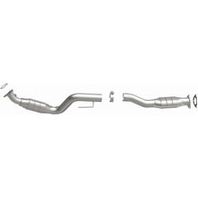 Load image into Gallery viewer, MagnaFlow Direct Fit Catalytic Converter 03-07 GM 2500/3500 Passenger Side - 447273