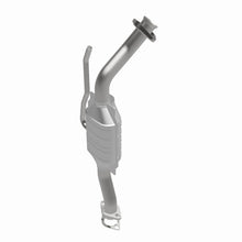 Load image into Gallery viewer, MagnaFlow Direct Fit Catalytic Converter Ford-Lincoln-Mercury 8 - 93368