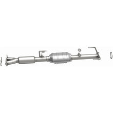 Load image into Gallery viewer, MagnaFlow Direct Fit Catalytic Converter 95-96 Previa 2.4L - 447186