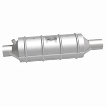Load image into Gallery viewer, MagnaFlow DF Catalytic Conv 00-05 Ford Excursion / 99-04 F-250 SD / 99-04 F-350 SD (California) - 445300