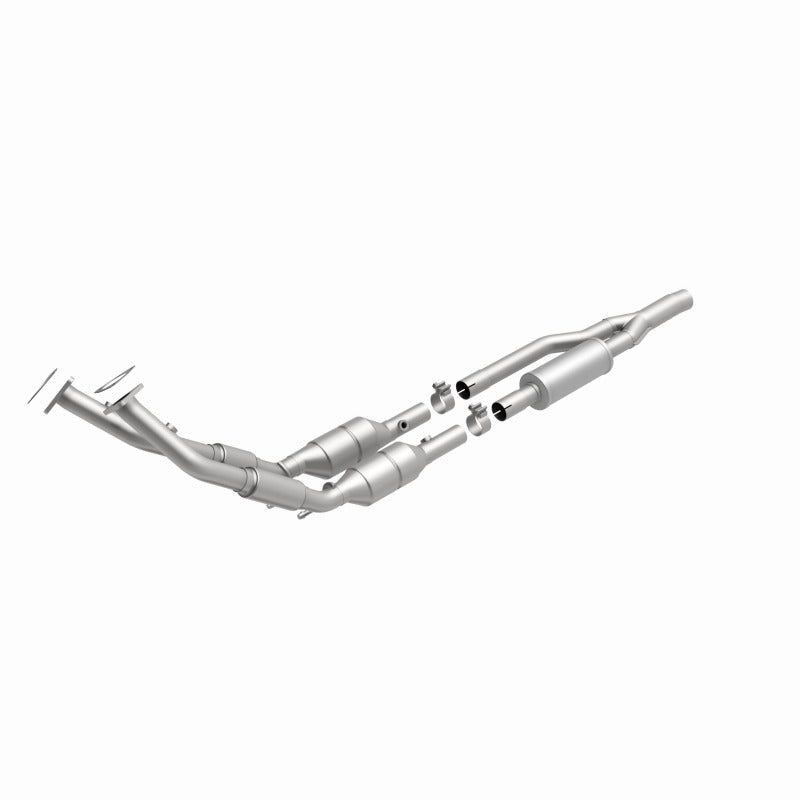 MagnaFlow Direct Fit Catalytic Converter TT QUATTRO-08 3.2L OEM - 49716