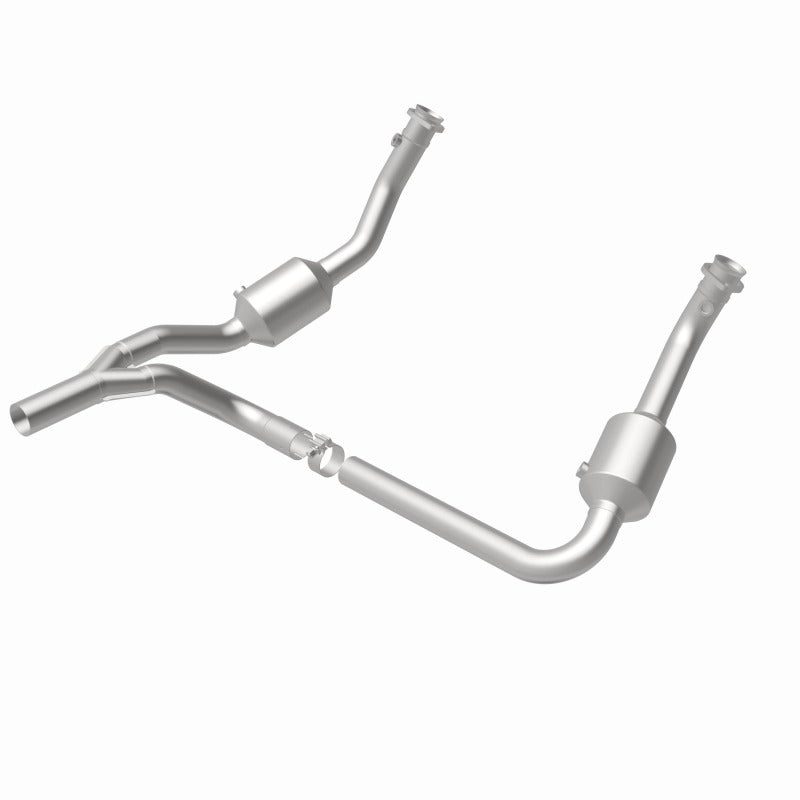 MagnaFlow 10-11 Jeep Wrangler 3.8L Direct Fit CARB Compliant Catalytic Converter - 5551458