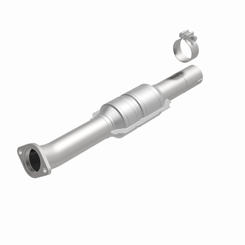 MagnaFlow Direct Fit Catalytic Converter 2010-2012 VENZA 2.7L Underbody - 52108