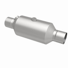 Load image into Gallery viewer, MagnaFlow 2.50 w/dual O2 5in. Spun Universal Converter - 79316