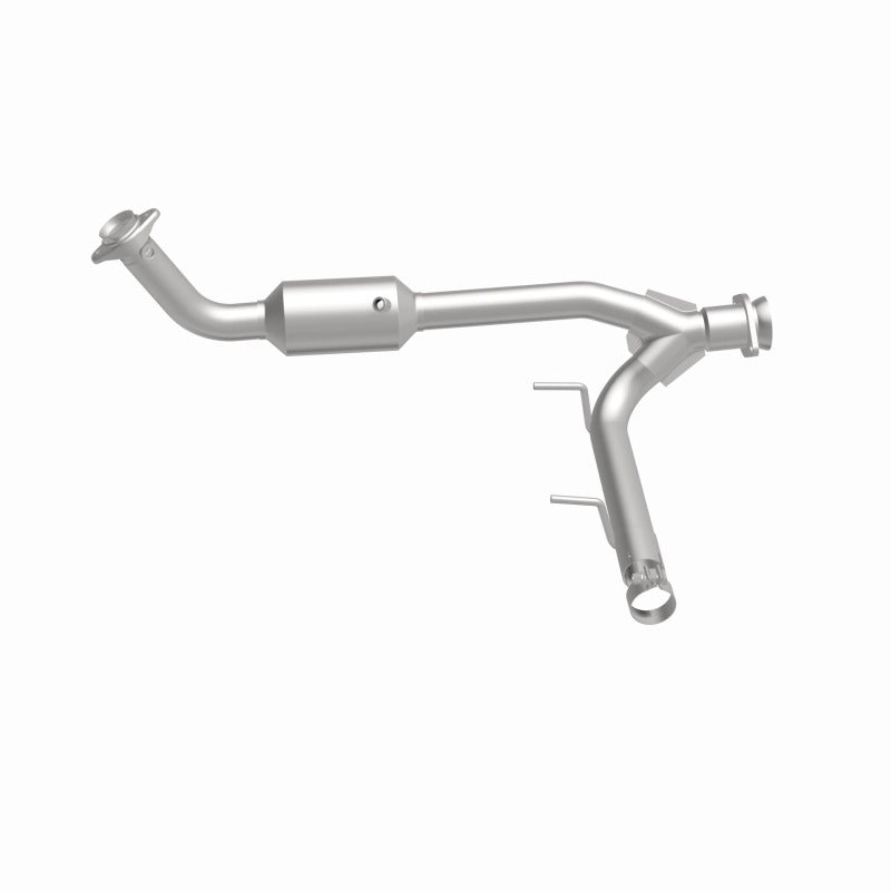 MagnaFlow Direct Fit Catalytic Converter 05-06 Lincoln Navigator 5.4L w/ 3in Main Piping - 52508