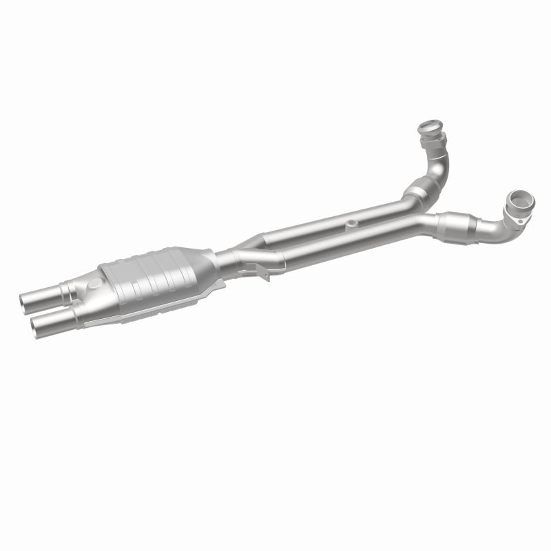 MagnaFlow Direct Fit Catalytic Converter 81-86 Alfa Romeo GTV6 2.5L - 23097