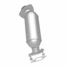 Load image into Gallery viewer, MagnaFlow Direct Fit Catalytic Converter 2013-2015 GMC Acadia - 5582446