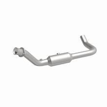 Load image into Gallery viewer, MagnaFlow 07-09 Chrysler Aspen 5.7L Direct Fit Converter - 5451651