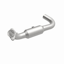 Load image into Gallery viewer, MagnaFlow 07-08 Ford Expedition 5.4L Direct Fit Converter - 5551498