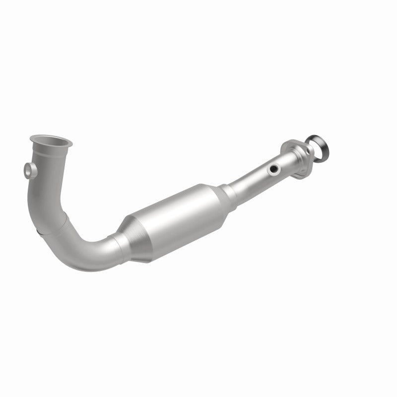 MagnaFlow Direct Fit Catalytic Converter OEM 2004 Jeep Liberty Underbody - 4551583