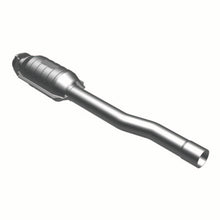 Load image into Gallery viewer, MagnaFlow Direct Fit Catalytic Converter 87-88 Range Rover rear CA - 334826