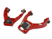 Load image into Gallery viewer, Skunk2 Classic Series 96-00 Honda Civic Adjustable Front Camber Kits (+/- 4 Degrees) - 516-05-0680