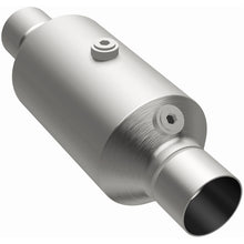 Load image into Gallery viewer, MagnaFlow 2.00 w/dual O2 5in. Spun Universal Converter - 79314