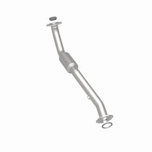Load image into Gallery viewer, MagnaFlow Direct Fit Catalytic Converter 2009-2012 Highlander 2.7 L Underbody - 52206