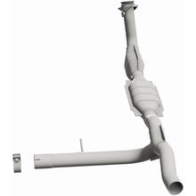 Load image into Gallery viewer, MagnaFlow Direct Fit Catalytic Converter 2005 Ford F150 V8 - 5481744