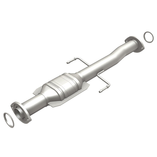 MagnaFlow Direct Fit Catalytic Converter 01-04 Toyota Tacoma 2.4L Rear - 51453