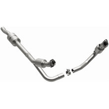 Load image into Gallery viewer, MagnaFlow Direct Fit Catalytic Converter 02-03 Ram 1500 4.7L - 458070