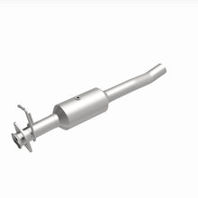 Load image into Gallery viewer, MagnaFlow 16-19 Ford F-650 V10 6.8L Underbody Direct Fit Catalytic Converter - 280445