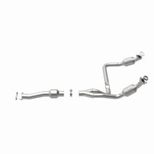 Load image into Gallery viewer, MagnaFlow 09-14 Chevrolet Express 1500 4.3L Direct Fit Converter - 5481134