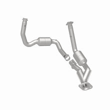 Load image into Gallery viewer, MagnaFlow Conv DF 06-07 Jeep Commander / 05-10 Grand Cherokee 5.7L Y-Pipe Assy (49 State) - 24490