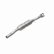 Load image into Gallery viewer, MagnaFlow Direct Fit Catalytic Converter Ford Excursion 00-02 5.4L - 55324