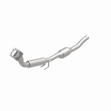 Load image into Gallery viewer, MagnaFlow 04-05 Volkswagen Beetle 2.0L Direct Fit Converter - 5561526