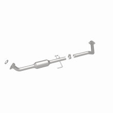 Load image into Gallery viewer, MagnaFlow Direct Fit Catalytic Converter OEM 2001-2004 Toyota Sequoia Underbody - 4551060