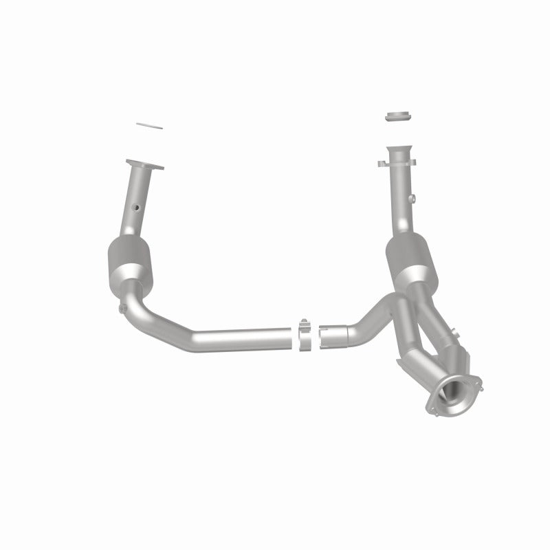 MagnaFlow DF Catalytic Conv OEM 2005 GMC Sierra/Chevrolet Silverado 1500/Cadillac Escalade Underbody - 4551419