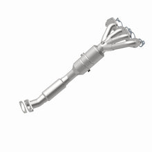 Load image into Gallery viewer, MagnaFlow 08-10 Ford Focus 2.0L Direct Fit Converter - 5531139