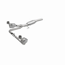 Load image into Gallery viewer, MagnaFlow Direct Fit Catalytic Converter 00 Dodge Dakota 3.9L 2wd - 51392