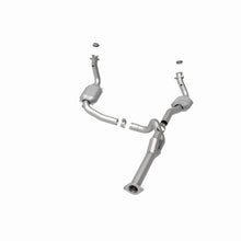 Load image into Gallery viewer, MagnaFlow Direct Fit Catalytic Converter 2002 Chevy E 1500 Van 4.3L - 51510
