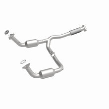 Load image into Gallery viewer, MagnaFlow 2004 Buick Rainier 5.3L Direct Fit Converter - 4451172