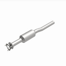 Load image into Gallery viewer, MagnaFlow 2009 Ford E-450 Super Duty V8 5.4L Underbody Direct-Fit Catalytic Converter - 280448