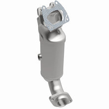 Load image into Gallery viewer, MagnaFlow Direct Fit Federal Catalytic Converter OEM 11-14 Dodge Avenger V6 - 3.6 LFLEX - 52120
