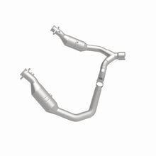 Load image into Gallery viewer, MagnaFlow 2007 Dodge Ram 1500 4.7L Direct Fit Converter - 5551291