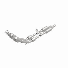 Load image into Gallery viewer, MagnaFlow 06-08 Volkswagen Passat 3.6L Direct Fit Converter - 5411799