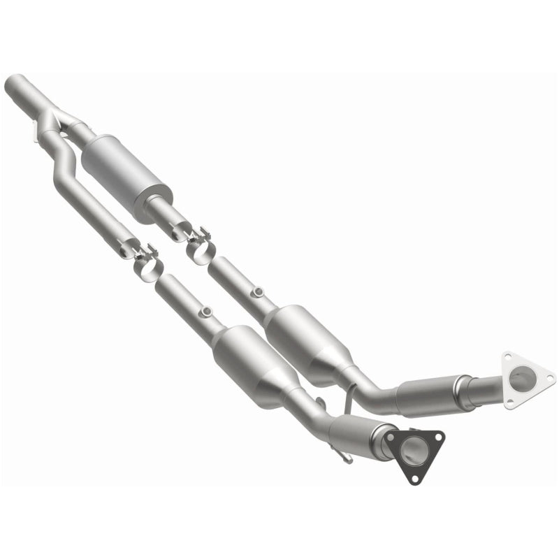 MagnaFlow Direct Fit Catalytic Converter California Grade 06-09 Audi A3 Quattro 3.2L - 5461873