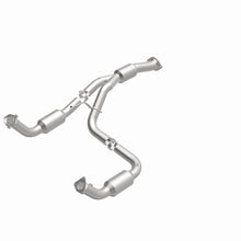 Load image into Gallery viewer, MagnaFlow 12-17 Chevrolet Express 3500 6.0L Direct Fit Converter - 5582113