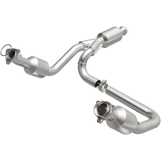 MagnaFlow 14-15 Chevrolet Silverado 1500 5.3L Direct-Fit Catalytic Converter - 5582642