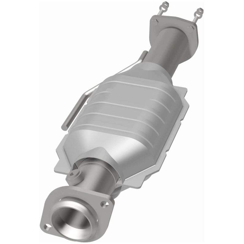 MagnaFlow Direct Fit Catalytic Converter 00-04 Jeep Wrangler Rear - 447211