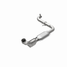 Load image into Gallery viewer, MagnaFlow Direct Fit Catalytic Converter 01 Ford Lightning 5.4L - 51416