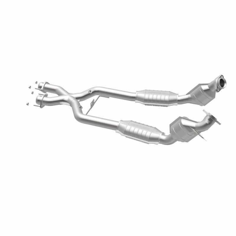 MagnaFlow Direct Fit Catalytic Converter 96-98 4.6L *California* - 441112