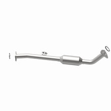 Load image into Gallery viewer, MagnaFlow Direct Fit Catalytic Converter OEM 2001-2004 Toyota Sequoia Underbody - 4551061