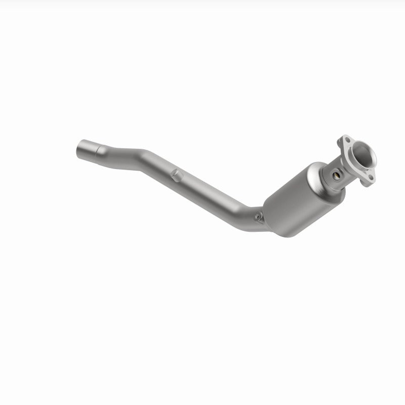 MagnaFlow 05-06 Land Rover LR3 4.4L Direct Fit Converter - 4651718