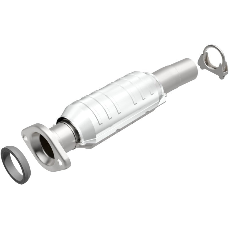 MagnaFlow Direct Fit Catalytic Converter 04-06 Toyota Sienna 3.3L AWD Rear - 24158